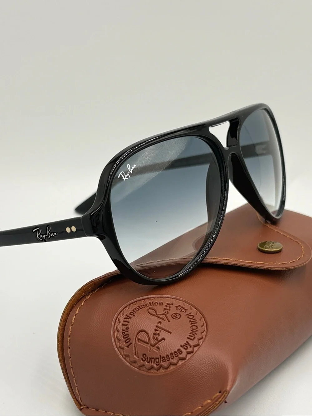 Ray-Ban Rb4125 Plastic Aviator Sunglasses Cat 5000 Black Frame Gradient 601/32